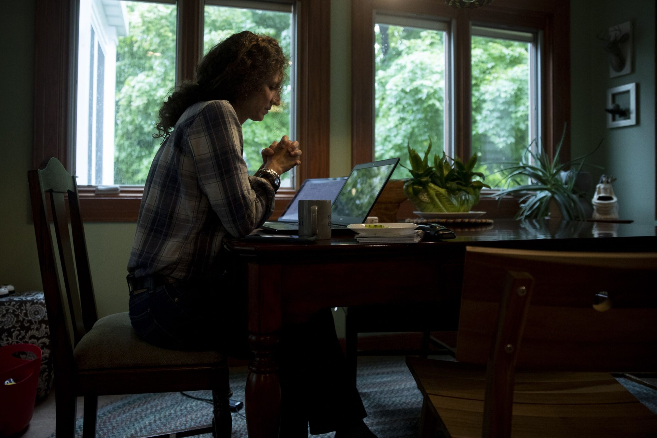 35 Reasons to Work From Home: Remote Work Benefits in 2023