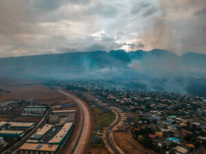 Lahaina brush fire on Maui, which came very close to destroying the Lahainaluna neighborhood, spreads as Hurricane Lane approaches Hawaii
