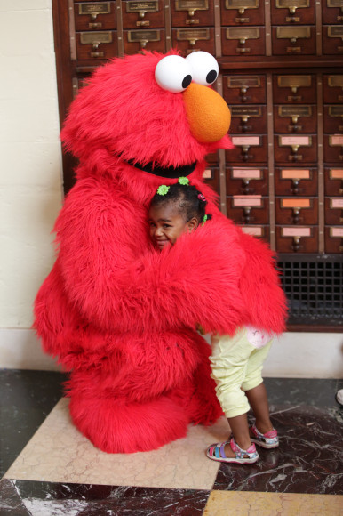 Elmo made an appearance in downtown Los Angeles to help IICF and Sesame Street promote literacy. Photos by Danielle Klebanow